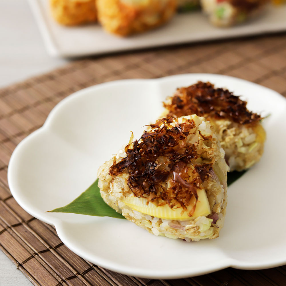 オートミール焼きおにぎり（たけのこ・みょうが・おかか）