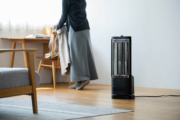 足元ファンヒーター付き 遠赤外線暖房機 にこポカ ｜シロカ