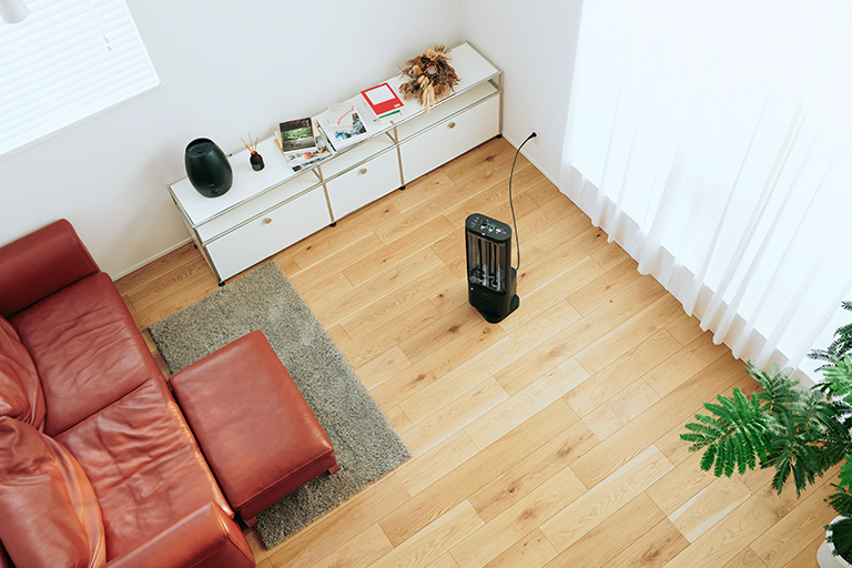 【美品】siroca 遠赤外線暖房機　足元ファンヒーター付き 足元ファンヒーター付き 遠赤外線暖房機 にこポカ ｜シロカ