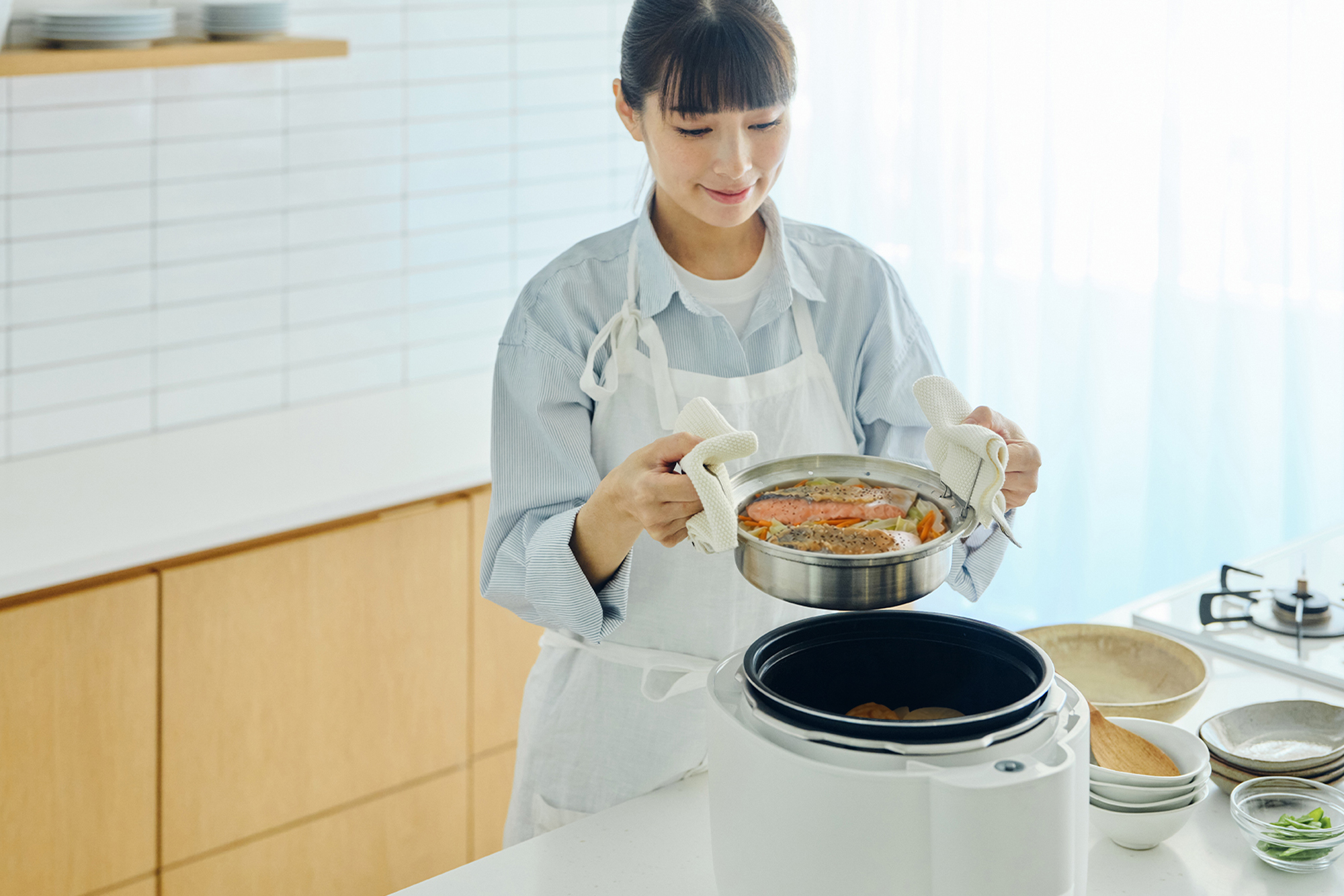 ほったらかしなのに、本格メニューが2品完成。「同時圧力調理」で、夕食づくりと自分時間を両立